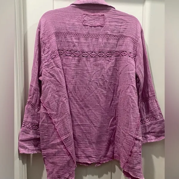 We The Free Ranch Wash Denim Shirt in Size Small - Image 3