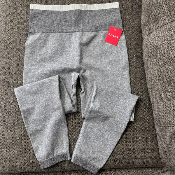 SPANX Spacedye Cloudy Grey Seamless Sculpt Leggings Size M - Image 5