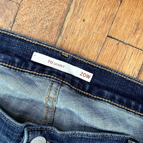 Levi's 711 skinny jeans cotton pants denim medium wash distressed pockets blue - Image 3