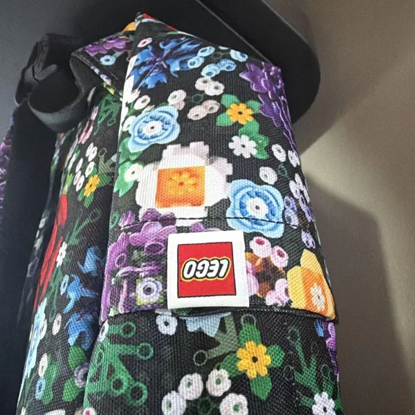 Herschel Supply Co. LEGO Herschel Floral Classic XL Backpack Floral 18x13 Unisex - Image 8