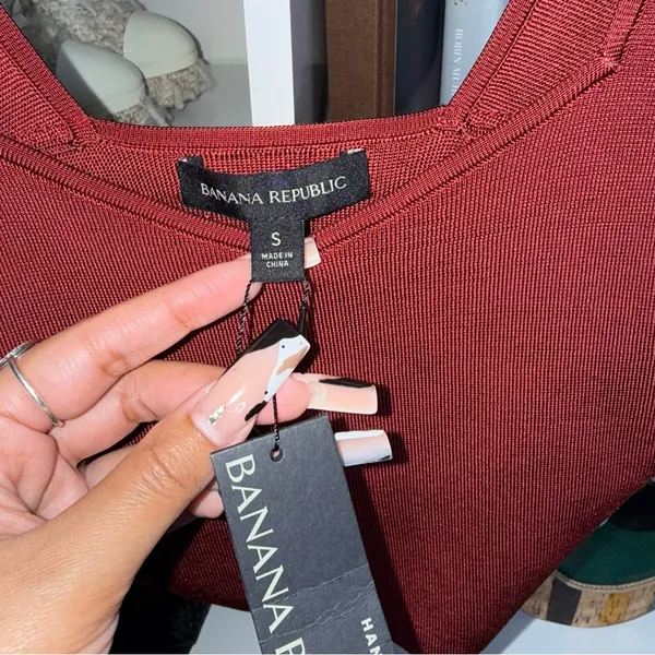 Banana Republic Sculpted Knit Crop Top In Burgundy Womens Small New NWT $70 - Image 5