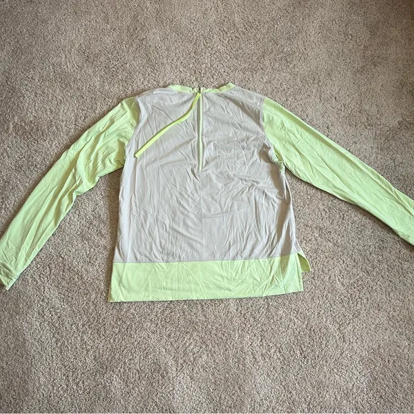 Lululemon Women's Long Sleeve Top - White and Light Green - Image 3