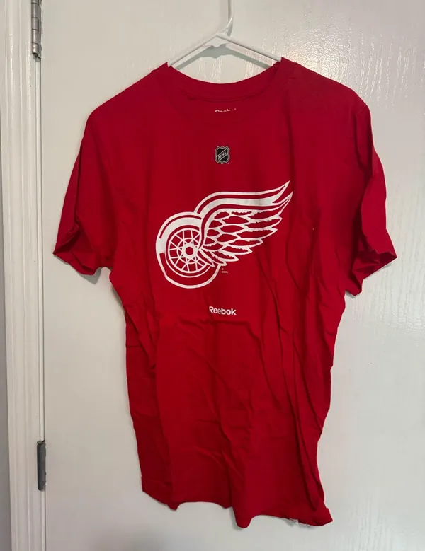 Reebok Detroit Red Wings shirt - Image 3