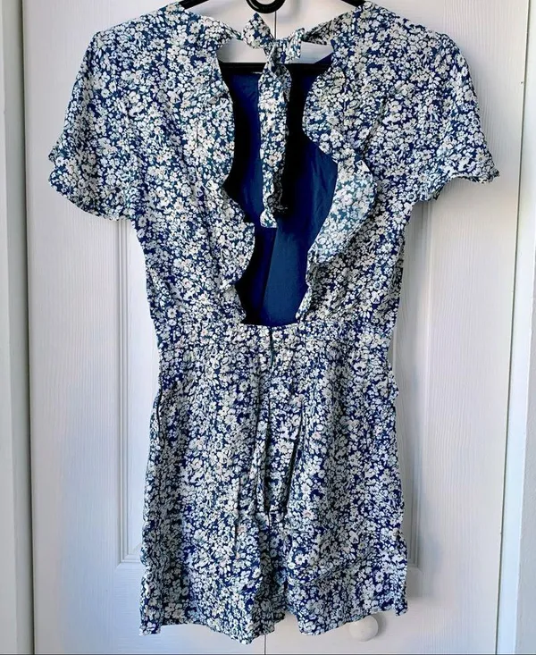 Abercrombie & Fitch Floral Print Open-Back Romper, Size XXS, NWT - Image 6