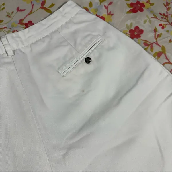 Liz Claiborne White Bermuda Shorts - Image 5
