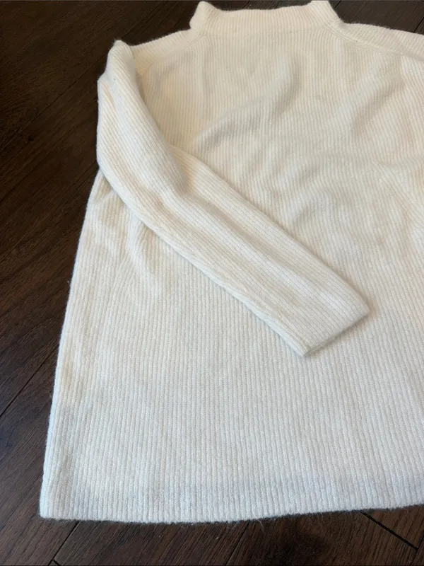 LOFT Cream Ribbed Turtleneck Sweater Size Small - C54-135 - Image 3