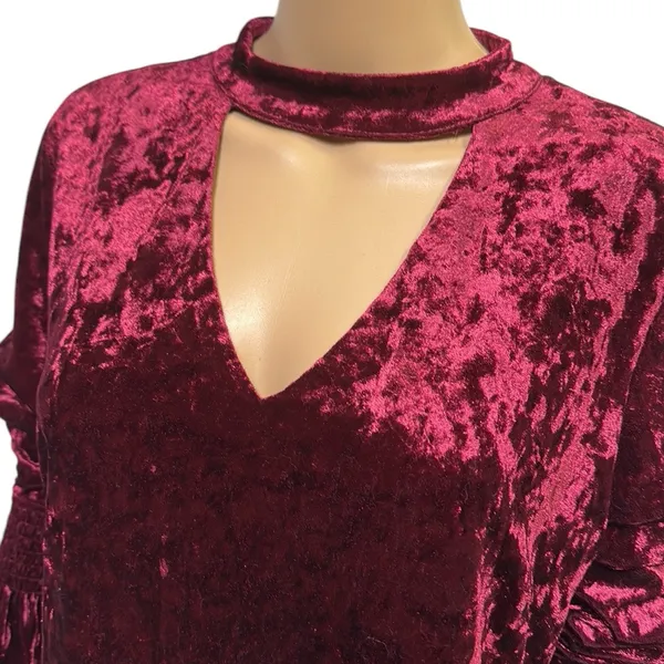 Marc Bouwer Unlimited Burgundy Crushed Velvet Bell Sleeve Keyhole Dress Womens M - Image 2