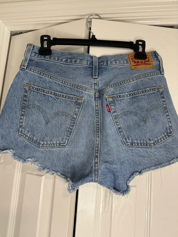 Levi’s 501 Shorts - Image 2