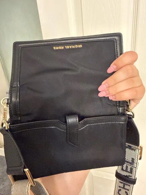 Michael Kors purse - Image 6
