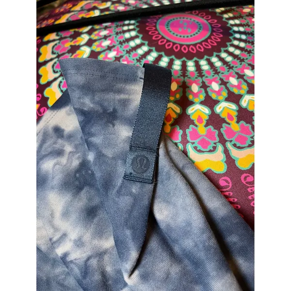 Lululemon Vinyasa Scarf Diamond Dye Graphite Grey Pink Pastel Snap Scarf‎ O/S - Image 6