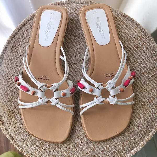 Vintage Monterey Bay Genuine leather white and pink slip on open toe boho bohemian summer sandals with wooden beads - Image 3