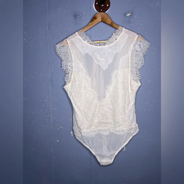 Free People Sweet Nothings Bodysuit Size XL - Image 4