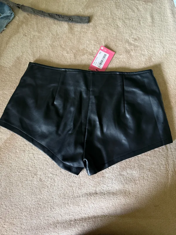 Edikted Mini Shorts - Image 2