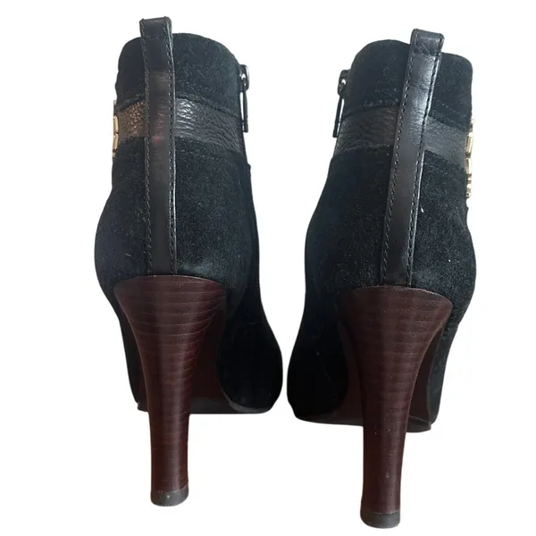 Tory Burch Bristol 85mm Black Suede Gold Logo Ankle Booties 7.5 - Image 5