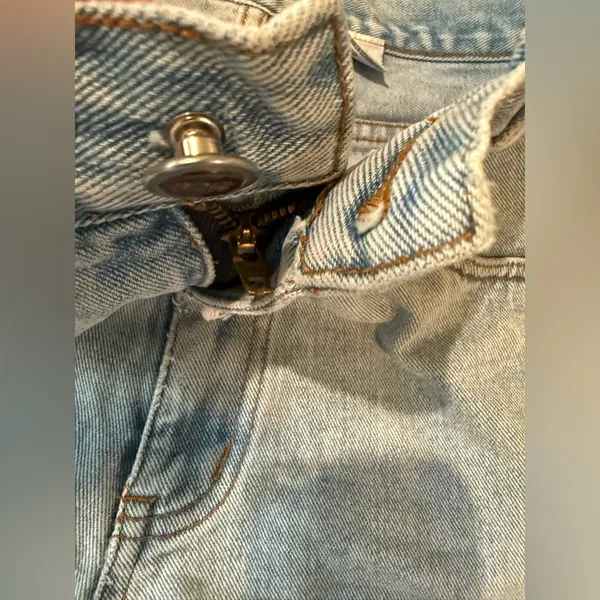 Vintage RIO‎ High-Waisted Denim Shorts – Size 11 - Image 3