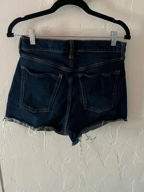Ladies denim distressed shorts - Image 3