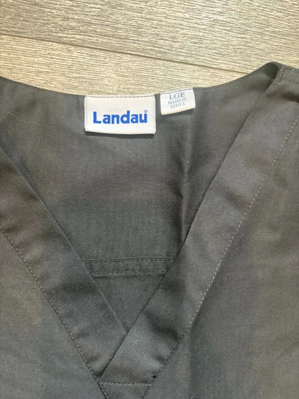 Unisex Landau Essentials V-Neck Large Scrubs Top Shirt Short Sleeves - Image 4