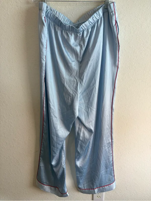 Victoria’s Secret Silky Light Blue Pajama Set with Red Piping Size XL - Image 3