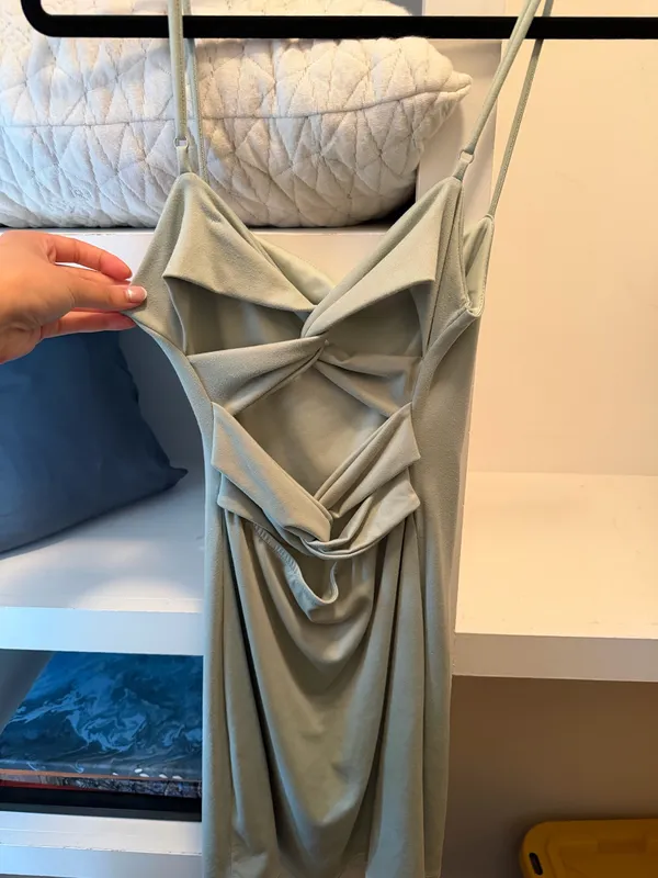 Le Lis Dress with Twist Back - Image 4