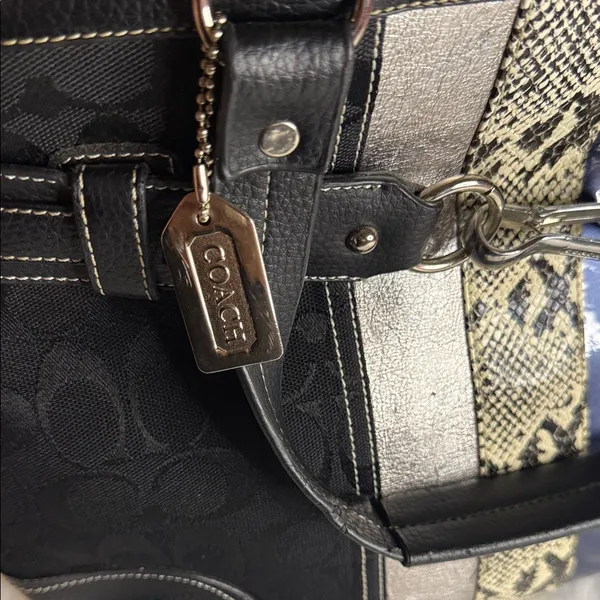 Coach Black and Silver Shoulder Bag with Snakeskin Accent - Image 7