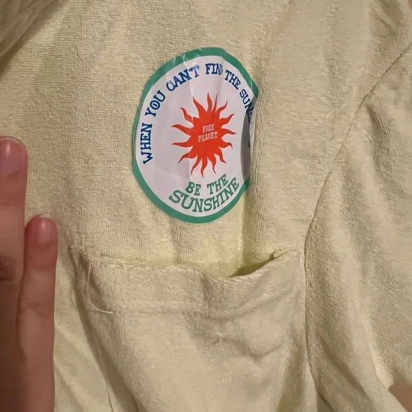 Free planet yellow terry cloth‎ small button down - Image 6