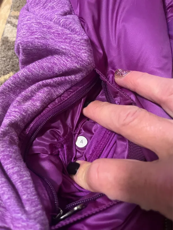 Lululemon down for a run puffer jacket - Image 5