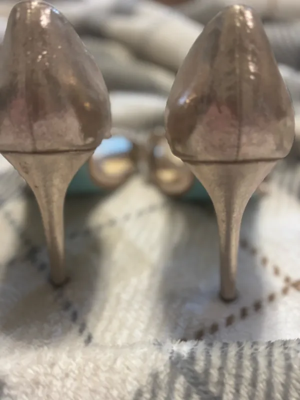Betsey Johnson ABI Metallic Bow Peep Toe Heels 8.5M - Image 5