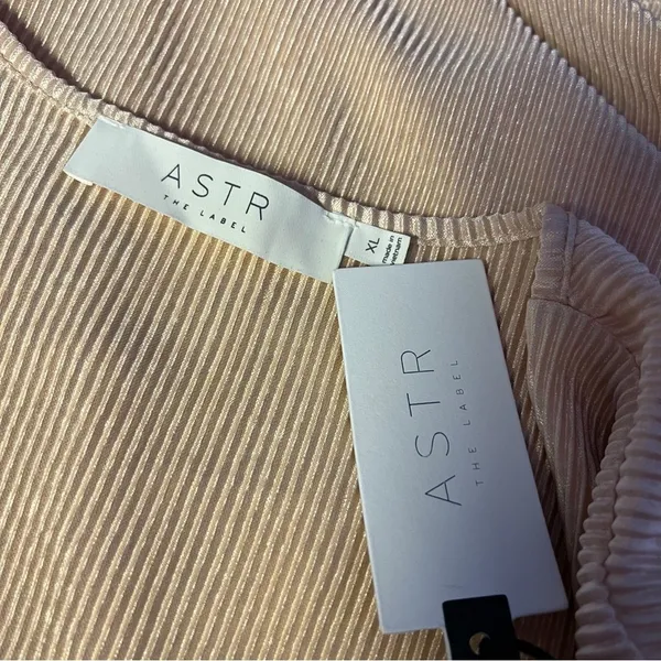 ASTR the Label Plisse Metallic Flutter Sleeve Surplice Wrap Blouse Rose Gold XL - Image 7