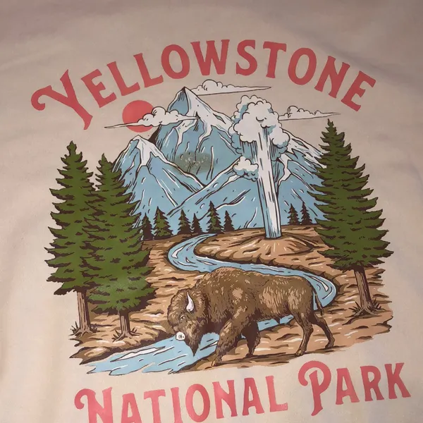 Yellowstone National Park sweatshirt size large XLarge - Image 6