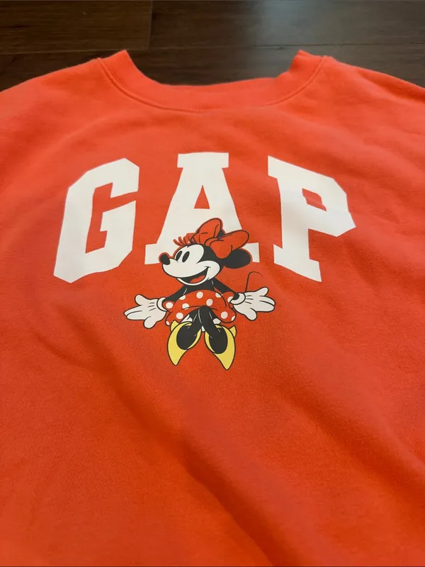 GAP Pink Crewneck with Mickey Graphic Size Small - C11-442 - Image 3