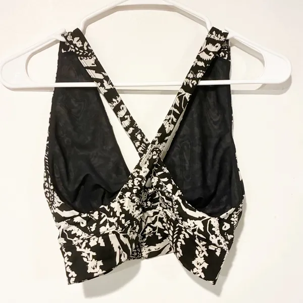 Free People Movement Small Crisscross Back Halter Top‎ Black White Sports Bra - Image 4