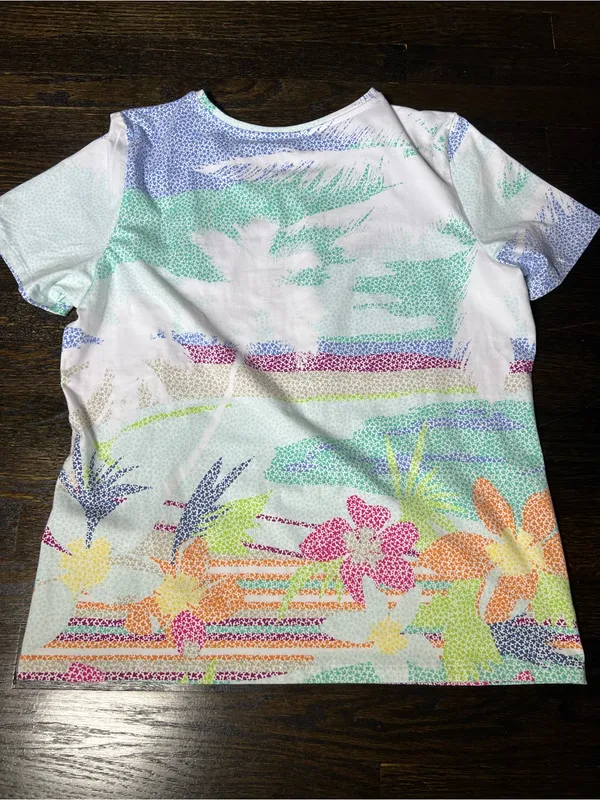 Christopher & Banks Tropical Beach Floral Mosaic Short-Sleeve Round Neck Tee L - Image 3