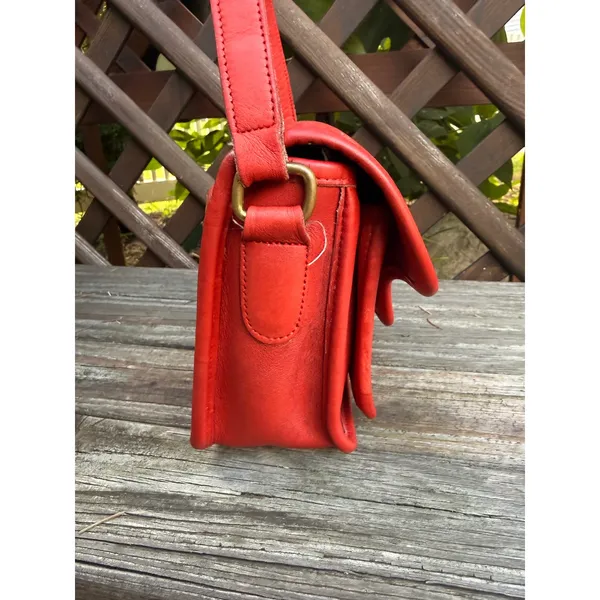 Vintage Coach Kent Bag Red Leather Crossbody Turnlock USA Made 1097-334 - Image 4