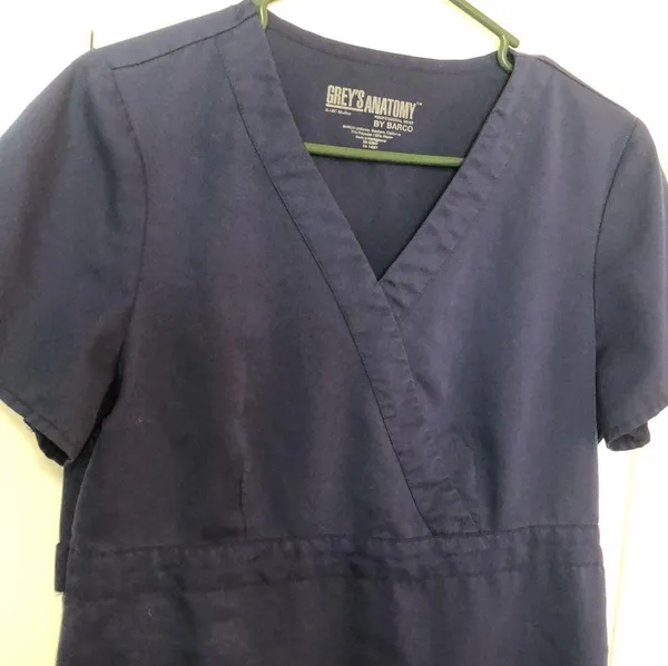 Greys Anatomy By Barco Cute Scrub Top Women’s Size Medium Navy Blue Color - Image 4
