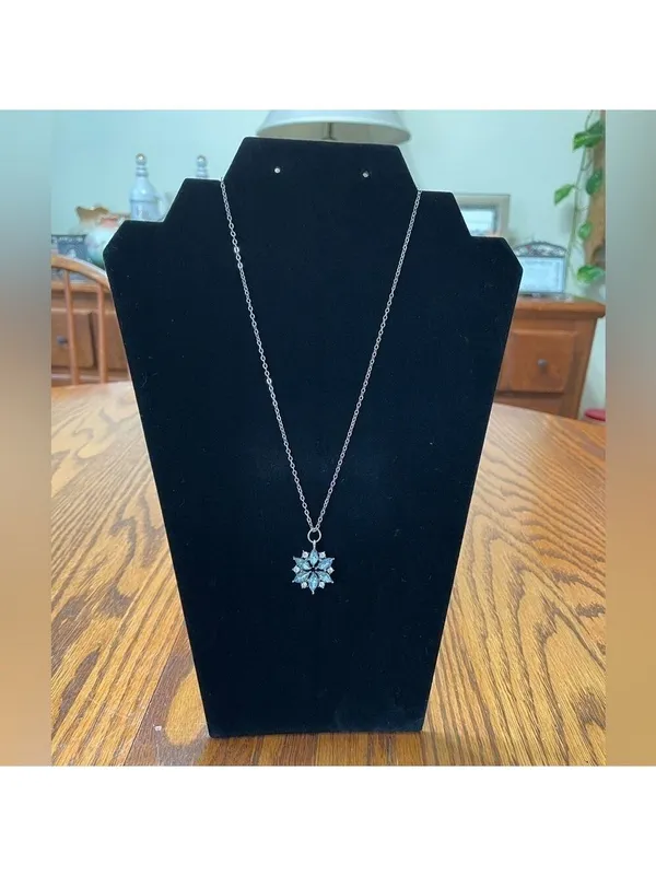 Necklace Snowflake Pendant Clear & Blue Crystals With Silver Tone Chain - Image 7