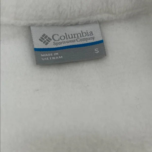 Columbia Soft White Fleece Jacket - Image 10