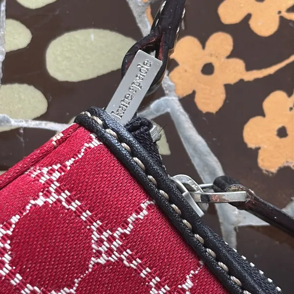 KATE SPADE NEW YORK Elegant Red Patterned Women's Bag - Image 3