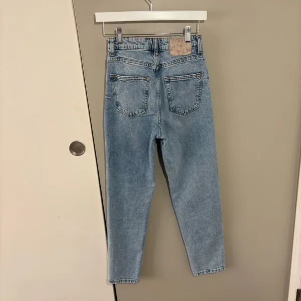 Zara High Rise Straight Leg Light Wash Mom Jeans - Image 2