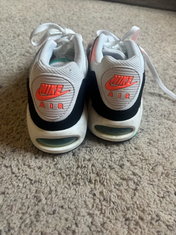 Nike Air Shoes - Image 6
