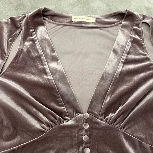 🩷NWOT Makers Of Dreams Victorian Velvet Cut Out Bodysuit, Large - Image 3