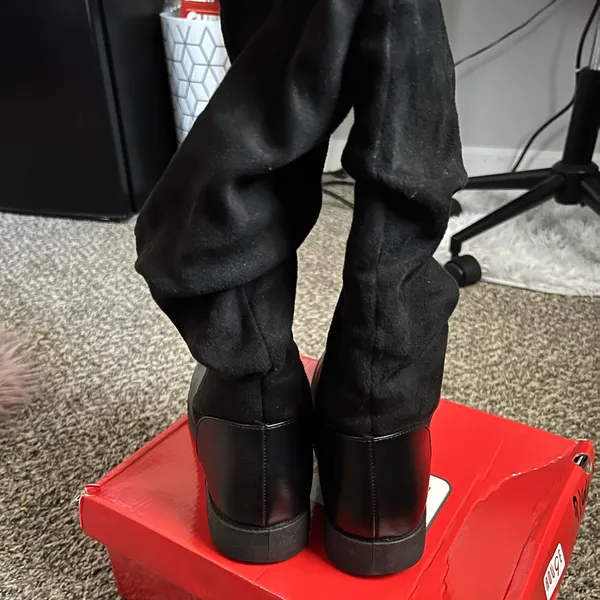 Black Suede and leather riding boots Size 8 - Image 2