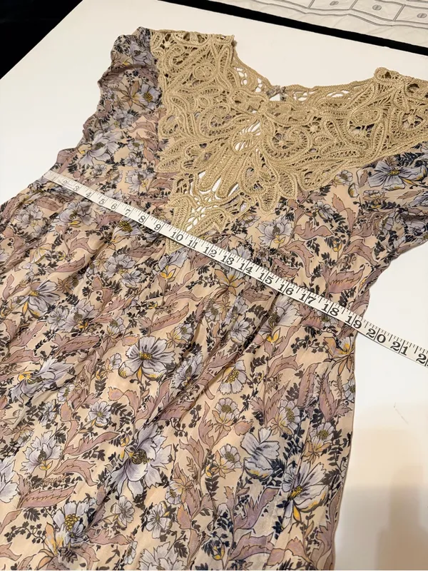 Free People Margot babydoll mini dress, bohemian printed crochet detail sz M - Image 9