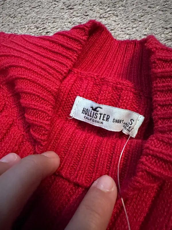 Hollister Red Ribbed Knit Dress - Image 4