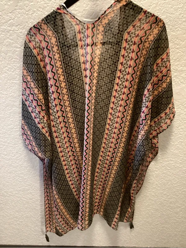 Cato Pink and Olive Patterned Open-Front Kimono Shrug - Image 5