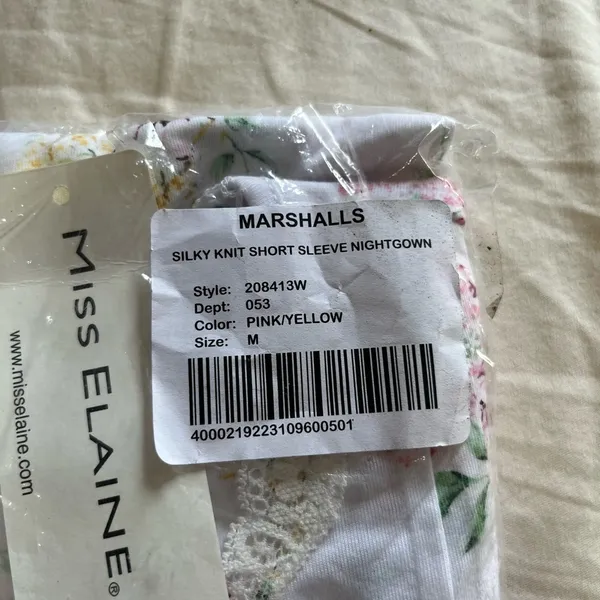 Women's Short-Sleeve Floral Nightgown - Image 4