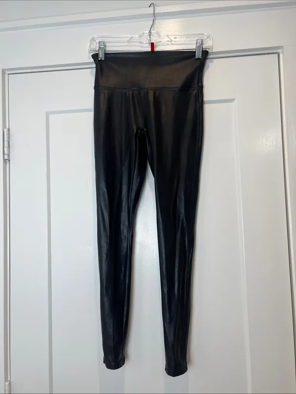 SPANX Black Faux Leather Jeggings size medium. - Image 3