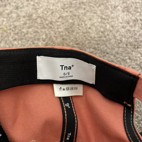 Aritzia TNA Coral Pink Baseball cap embroidered - Image 5