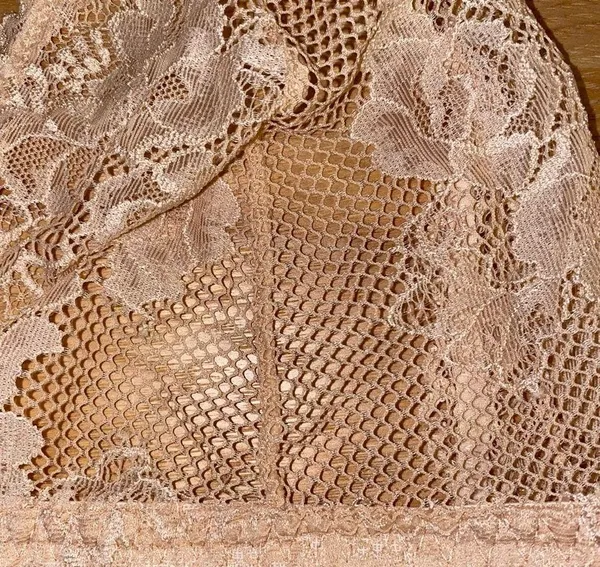 Savage X FENTY unlined plunge lace floral Racerback bralette beige size large - Image 11