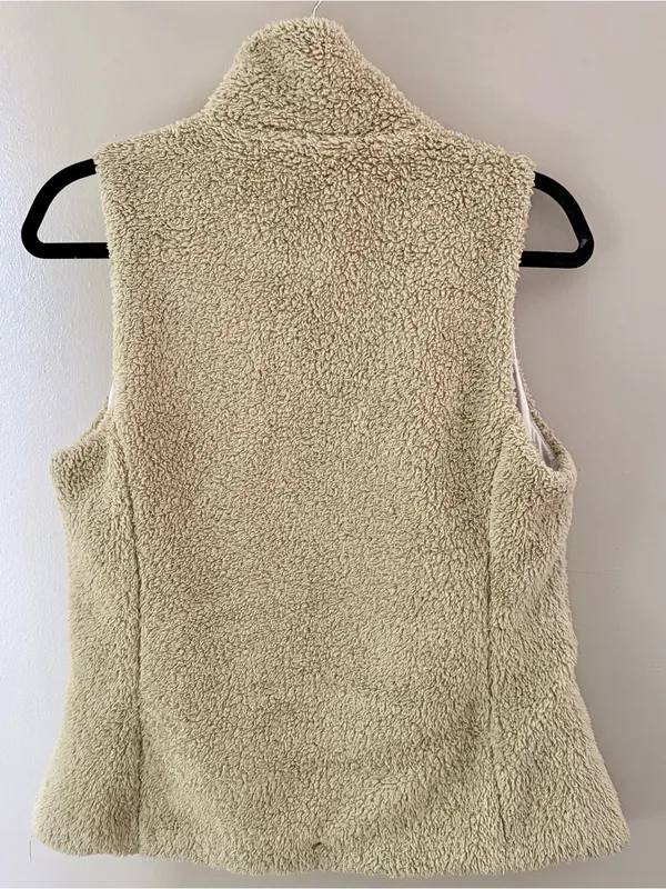 Patagonia Women’s Los Gatos Fleece Vest Cream Beige Size Medium - Image 5