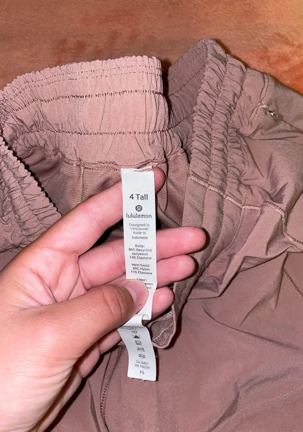 Lululemon Hotty Hot Shorts 4” - Image 3